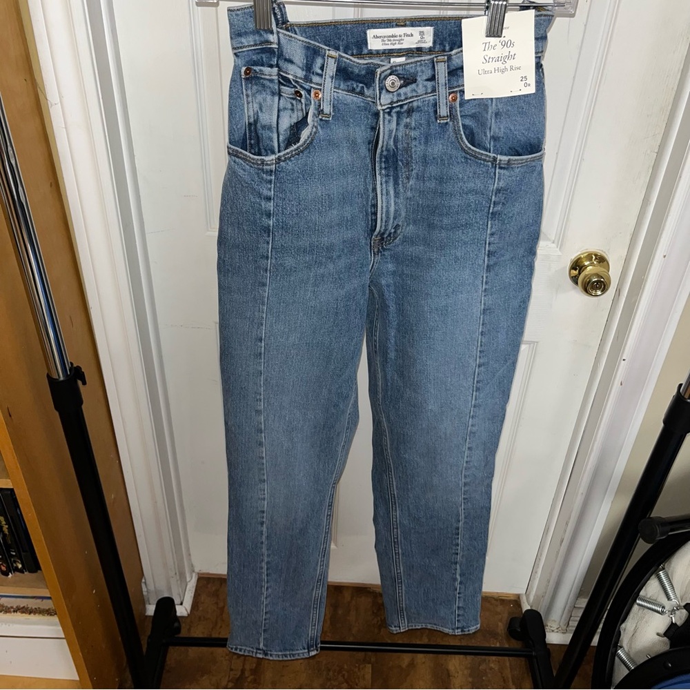 Abercrombie 90s straight Blue Jeans